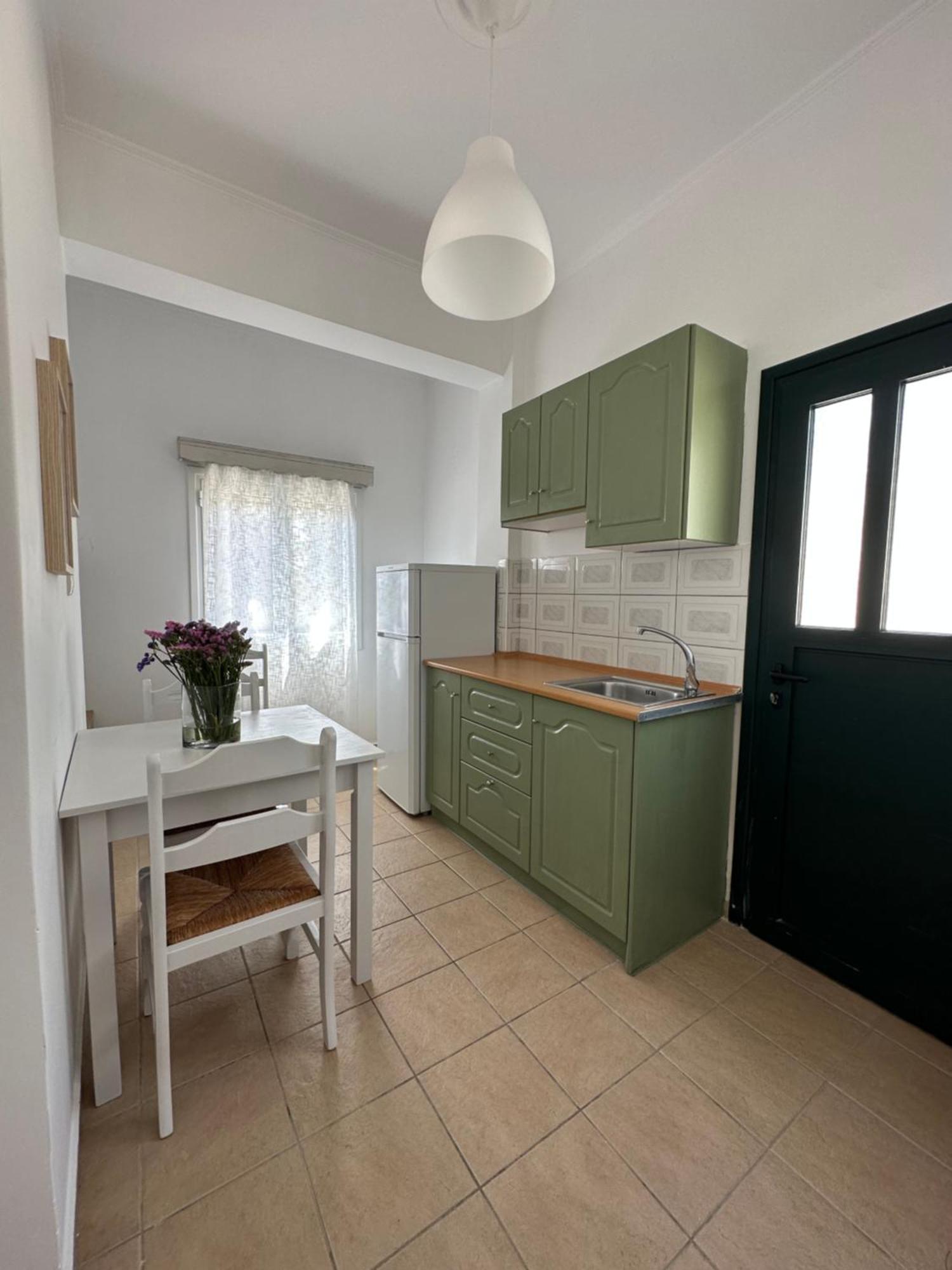 Voulas Apartments Sztúpa Szoba fotó