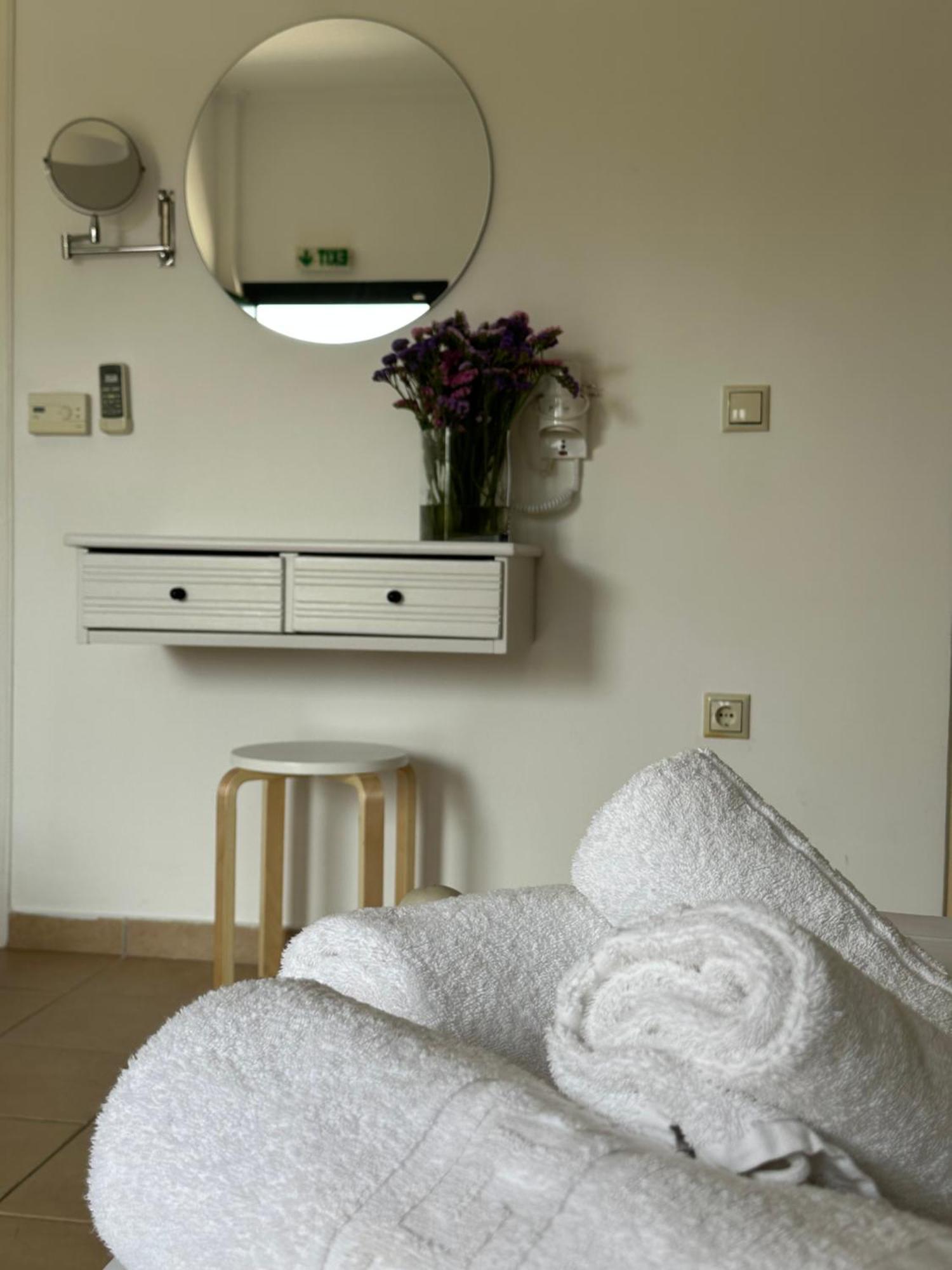 Voulas Apartments Sztúpa Szoba fotó