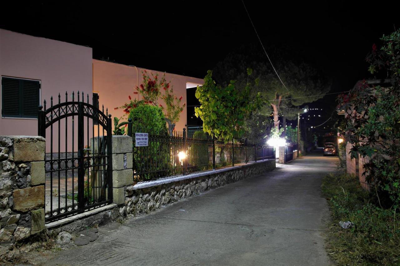 Voulas Apartments Sztúpa Kültér fotó